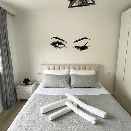 Centre View Apartment Tirana Extérieur photo